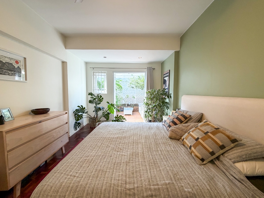 2 Bedroom Property for Sale in Oranjezicht Western Cape